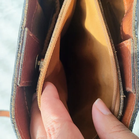 PATRICIA NASH Ledra Floral Tan Leather Strap Bucket Crossbody Bag - Picture 6 of 9